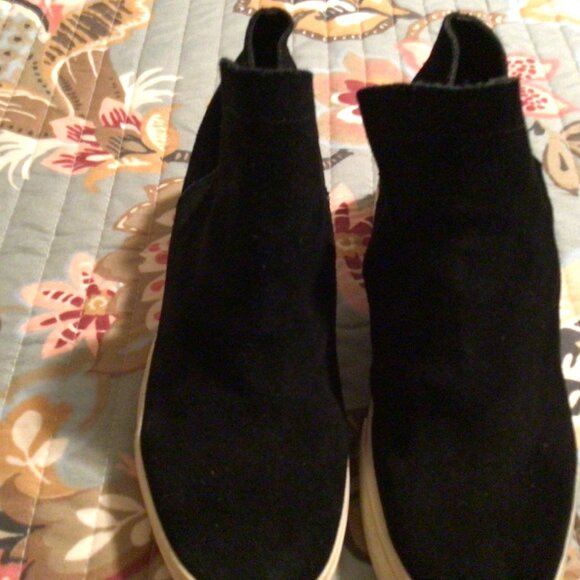 Steve Madden Wrangle Shoes, Women 7.5 Black Suede, Slip On, - Picture 1 of 4